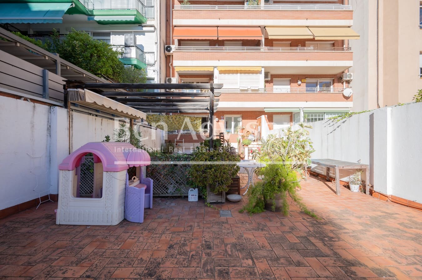 4 makuuhuone Huoneisto myytävänä paikassa Barcelona kaupunki mukana 
autotalli - 985 000 € (Ref: 9426990)