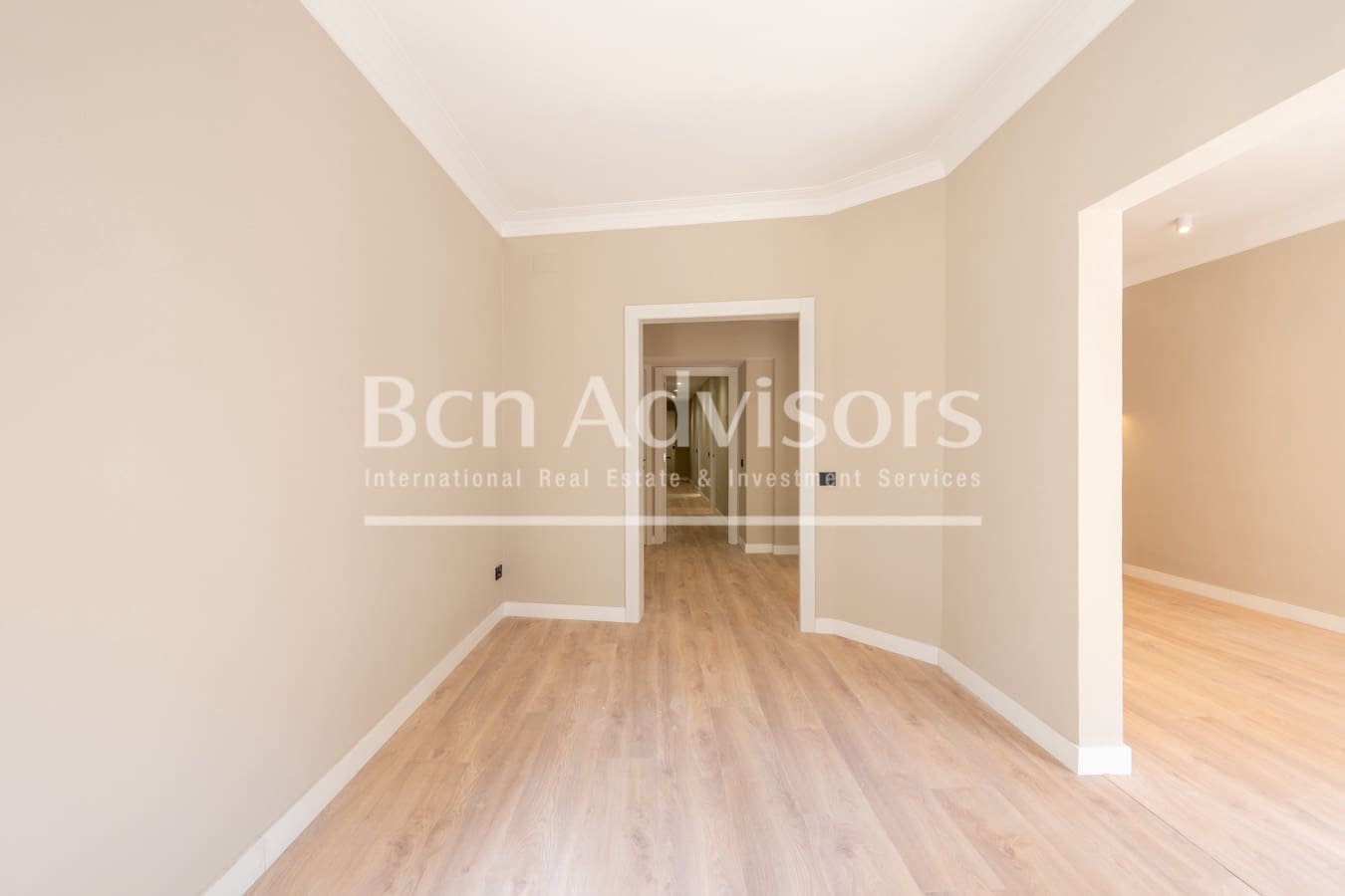 3 bedroom Apartment for sale in Barcelona city - € 875,000 (Ref: 9437004)