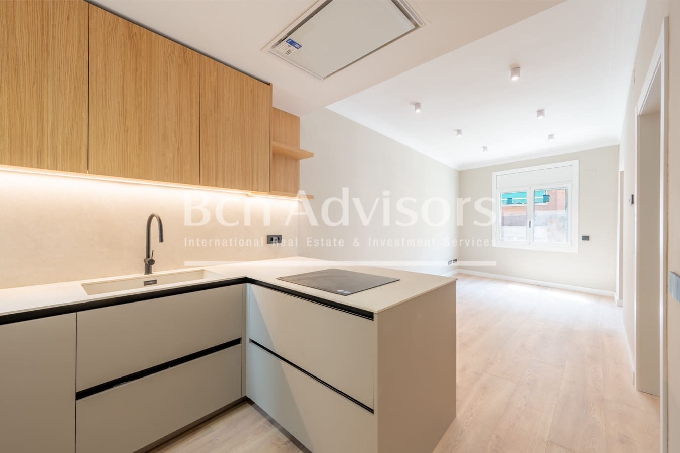 3 bedroom Apartment for sale in Barcelona city - € 875,000 (Ref: 9437004)