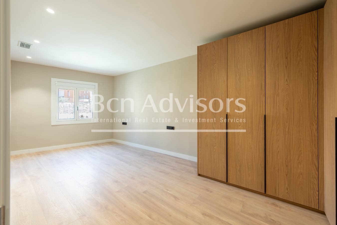 3 bedroom Apartment for sale in Barcelona city - € 875,000 (Ref: 9437004)