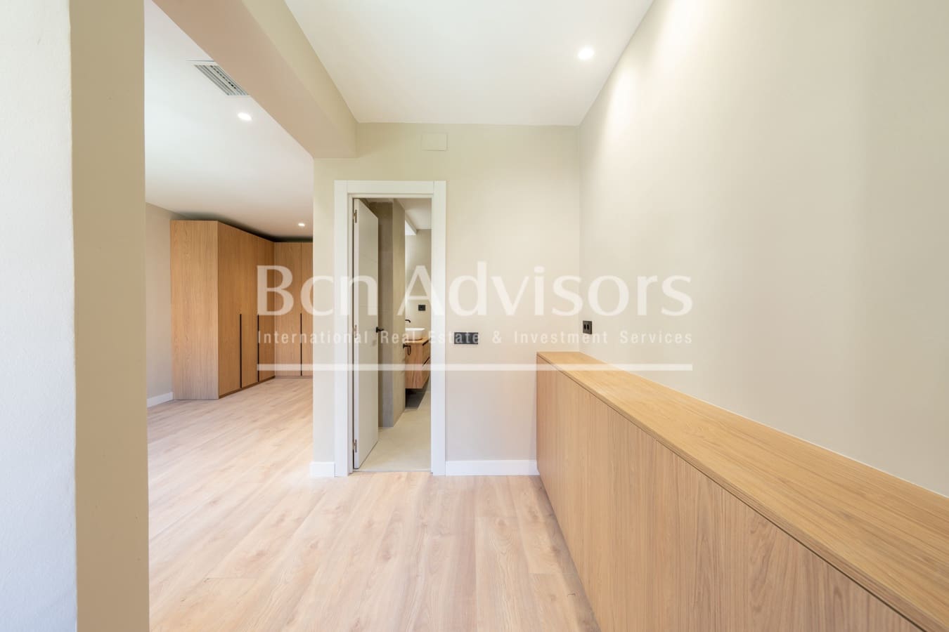 3 bedroom Apartment for sale in Barcelona city - € 875,000 (Ref: 9437004)