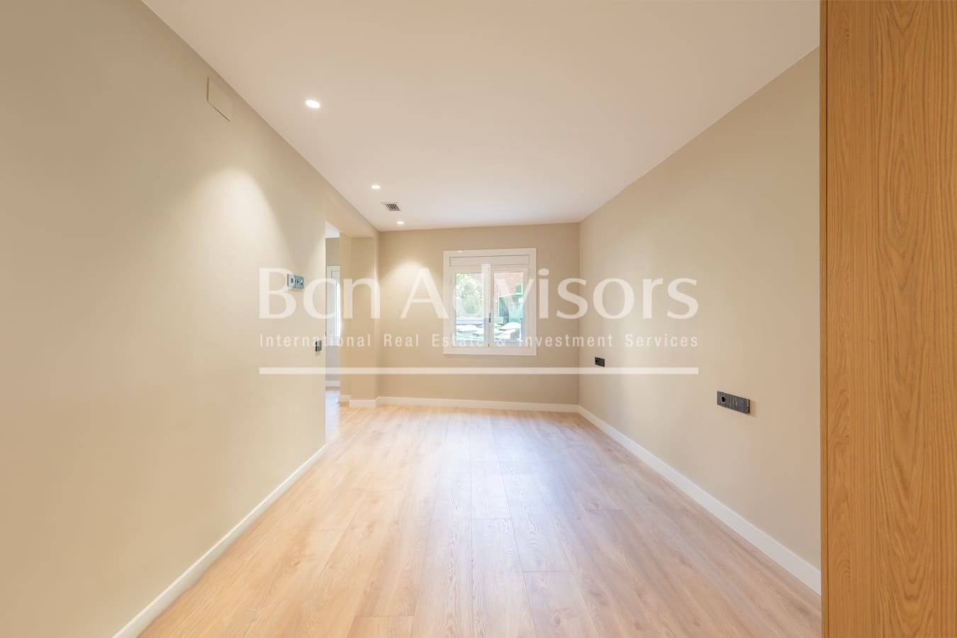 3 soveværelse Lejlighed til salg i Barcelona by - € 799.000 (Ref: 9437005)