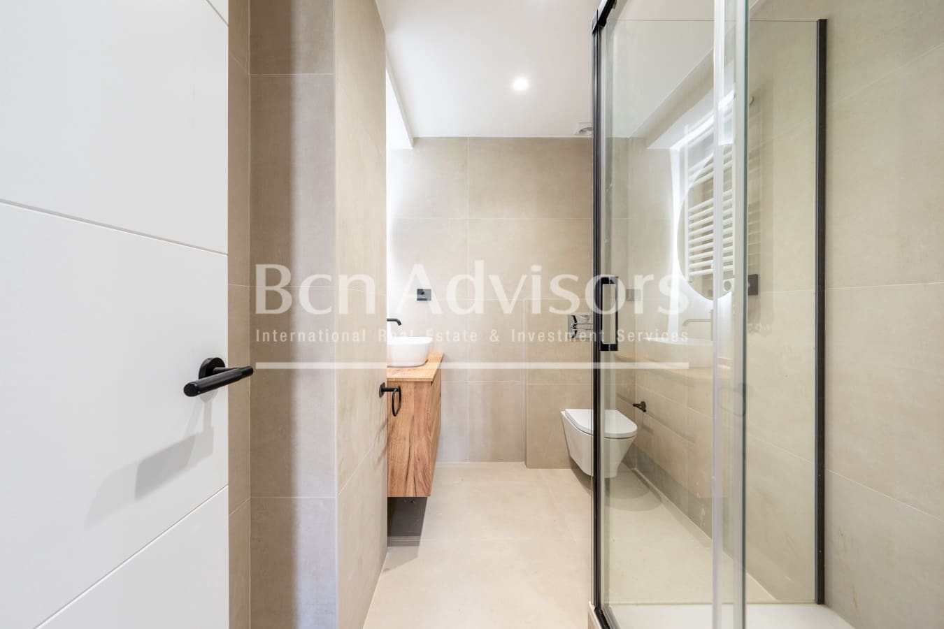 3 soveværelse Lejlighed til salg i Barcelona by - € 799.000 (Ref: 9437005)