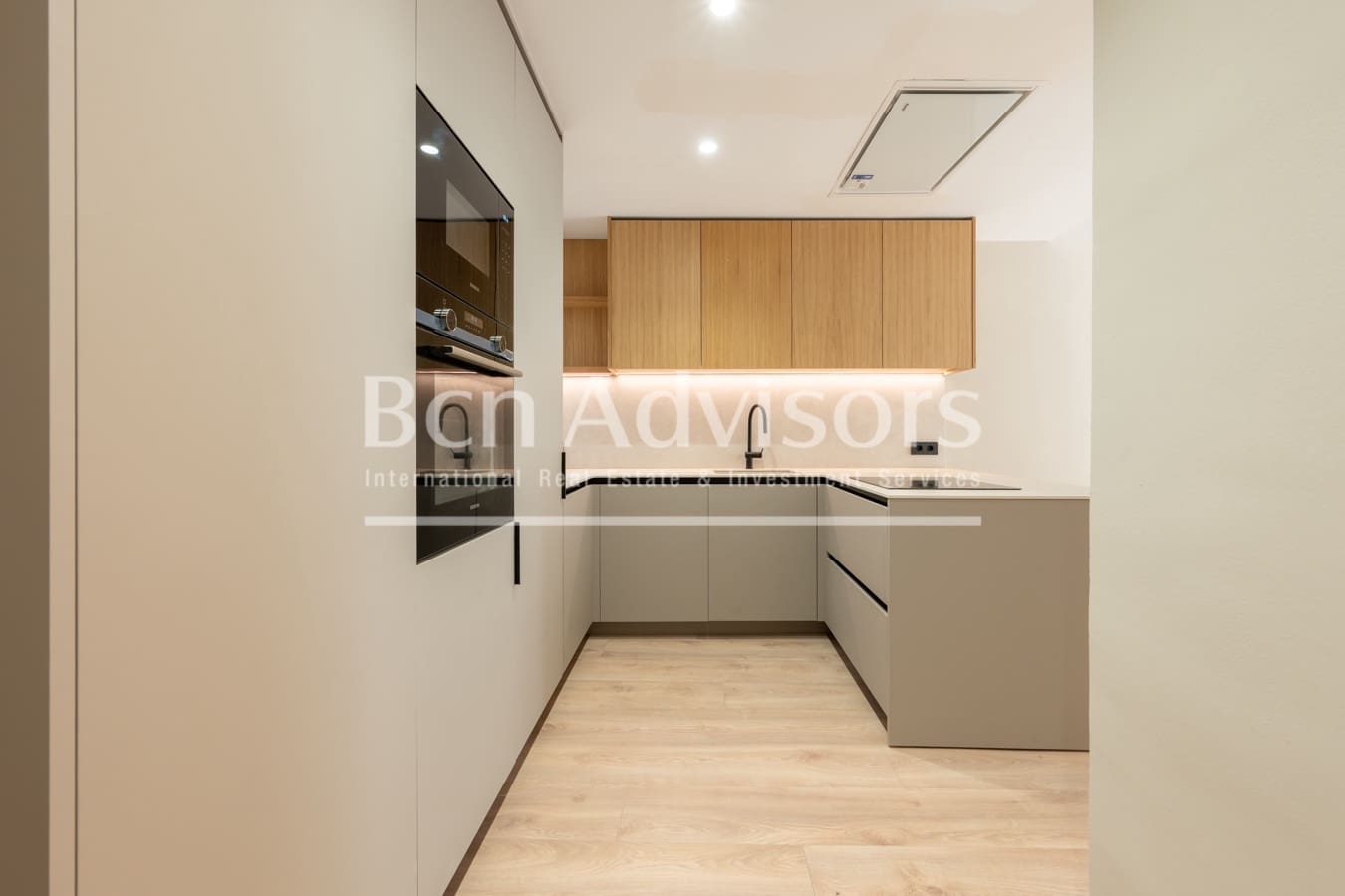 3 soveværelse Lejlighed til salg i Barcelona by - € 799.000 (Ref: 9437005)