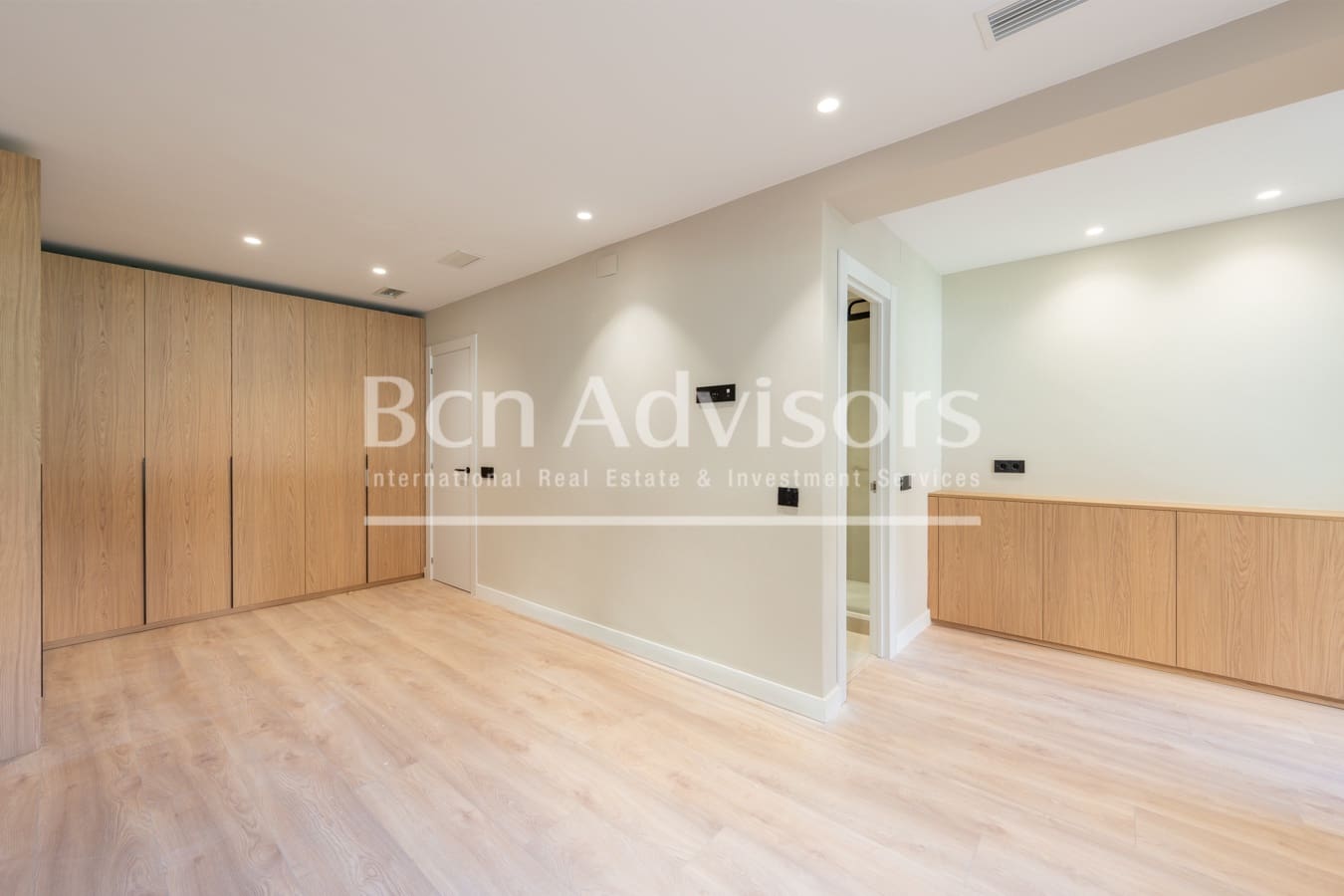 3 soveværelse Lejlighed til salg i Barcelona by - € 799.000 (Ref: 9437005)