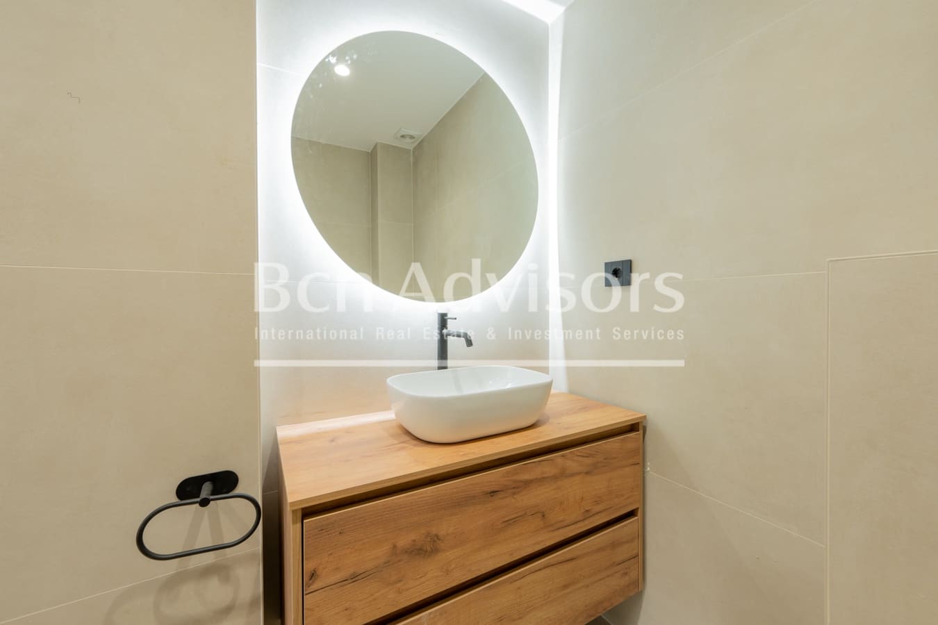 3 soveværelse Lejlighed til salg i Barcelona by - € 799.000 (Ref: 9437005)