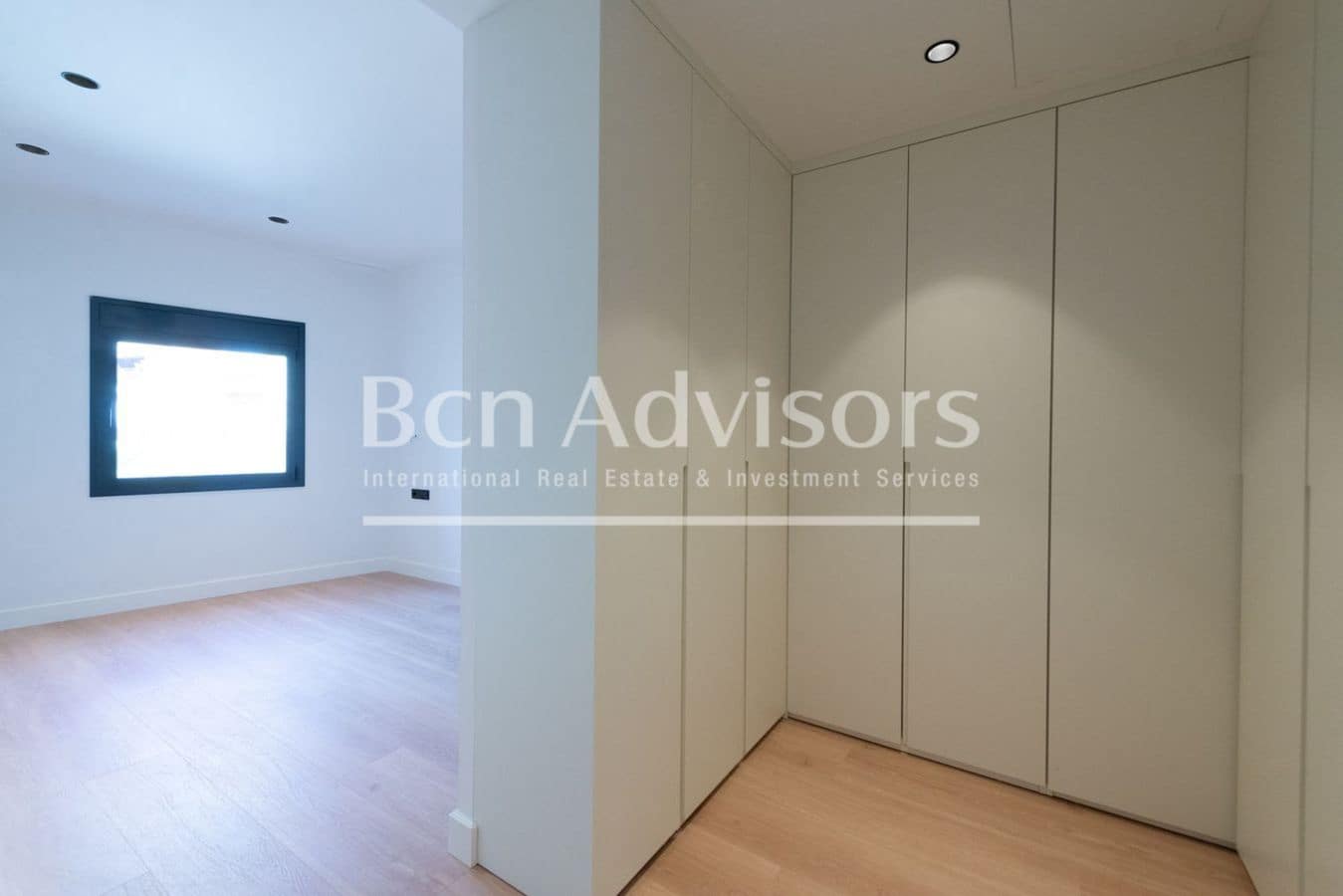 Ático de 3 habitaciones en Barcelona ciudad en venta - 925.000 € (Ref: 9456136)