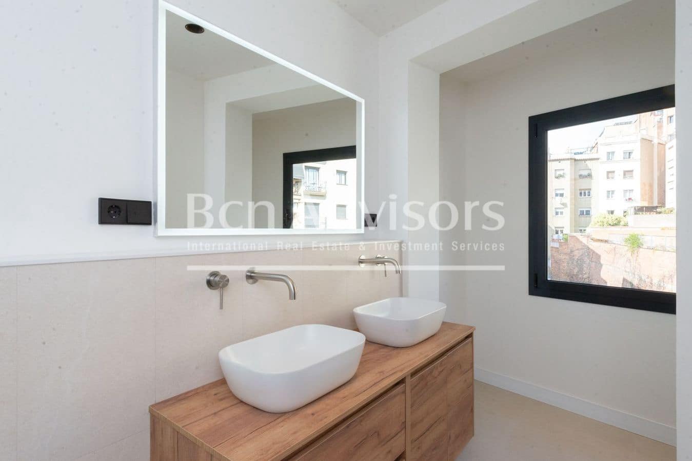 Ático de 3 habitaciones en Barcelona ciudad en venta - 925.000 € (Ref: 9456136)