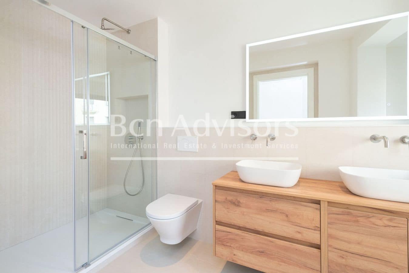 Ático de 3 habitaciones en Barcelona ciudad en venta - 925.000 € (Ref: 9456136)