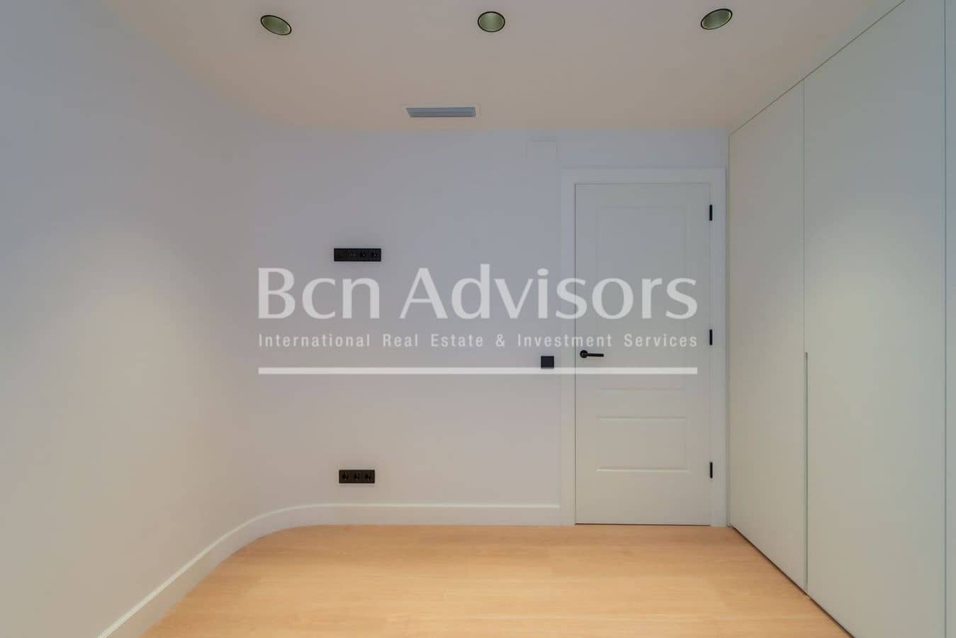 Ático de 3 habitaciones en Barcelona ciudad en venta - 925.000 € (Ref: 9456136)