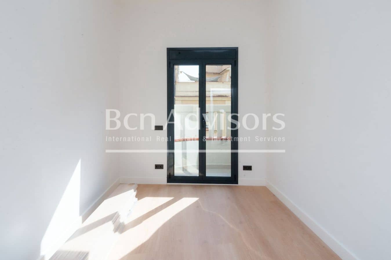 Ático de 3 habitaciones en Barcelona ciudad en venta - 925.000 € (Ref: 9456136)