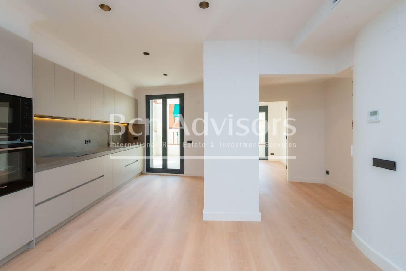 Ático de 3 habitaciones en Barcelona ciudad en venta - 925.000 € (Ref: 9456136)