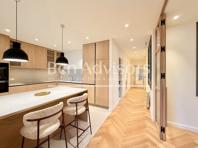 Apartamento de 5 habitaciones en La Dreta de L'Eixample, Barcelona ciudad en venta - 2.195.000 € (Ref: 9472785)