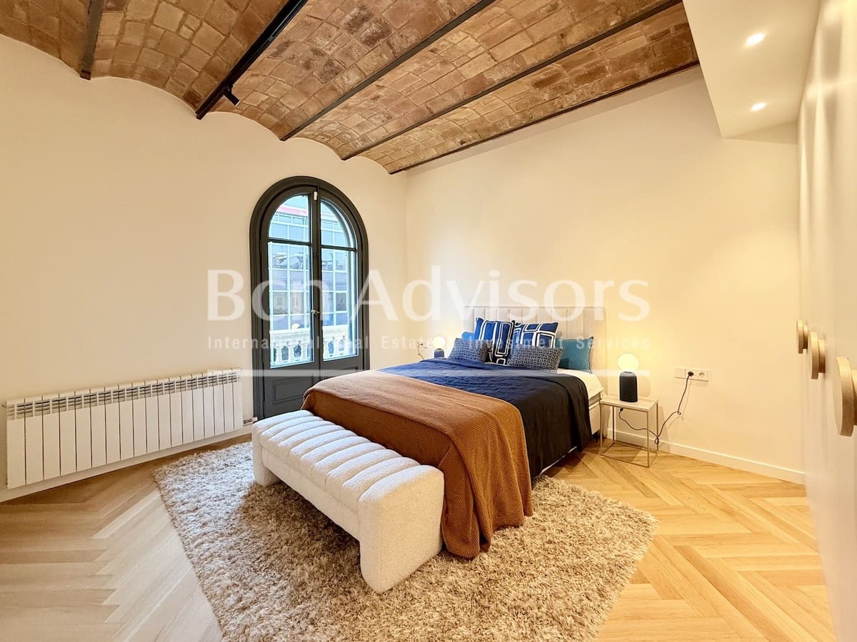 Apartamento de 5 habitaciones en Barcelona ciudad en venta - 2.195.000 € (Ref: 9472785)