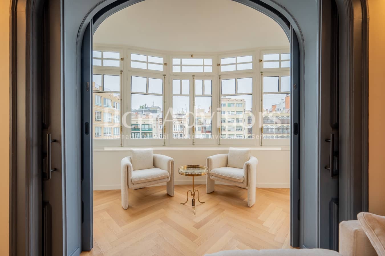 5 bedroom Apartment for sale in Barcelona city - € 2,195,000 (Ref: 9472785)