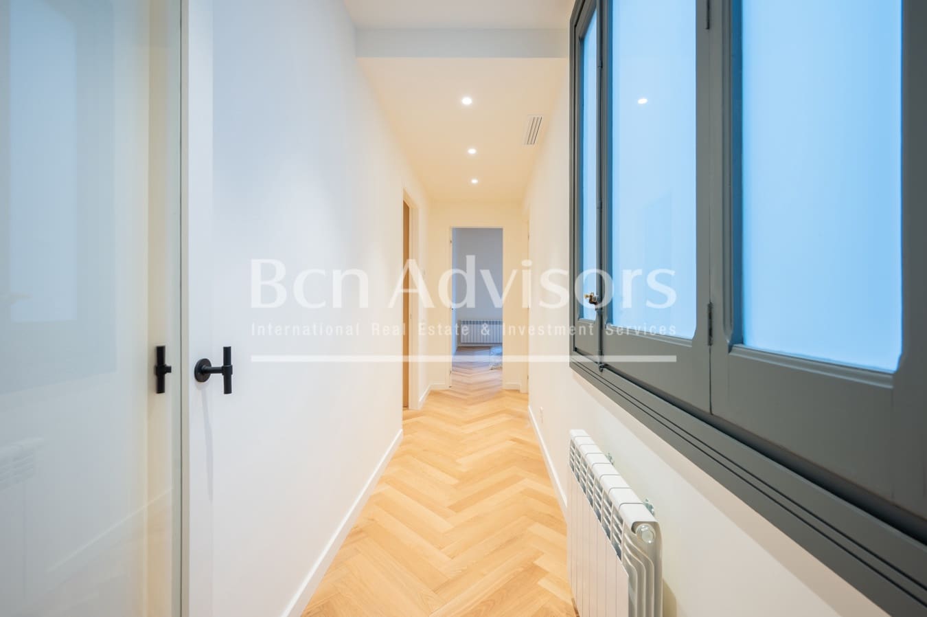 5 bedroom Apartment for sale in Barcelona city - € 2,195,000 (Ref: 9472785)