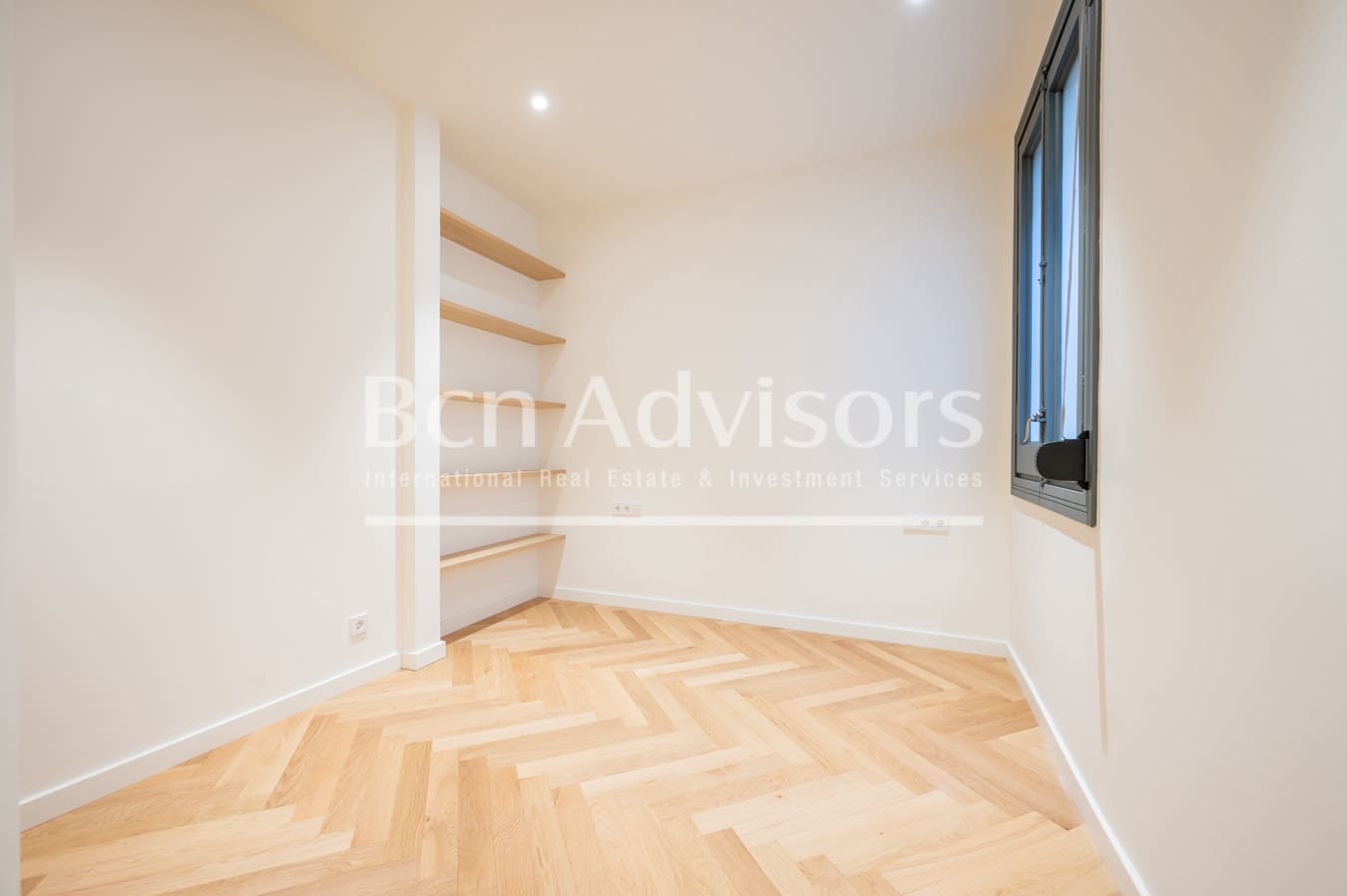 5 bedroom Apartment for sale in Barcelona city - € 2,195,000 (Ref: 9472785)