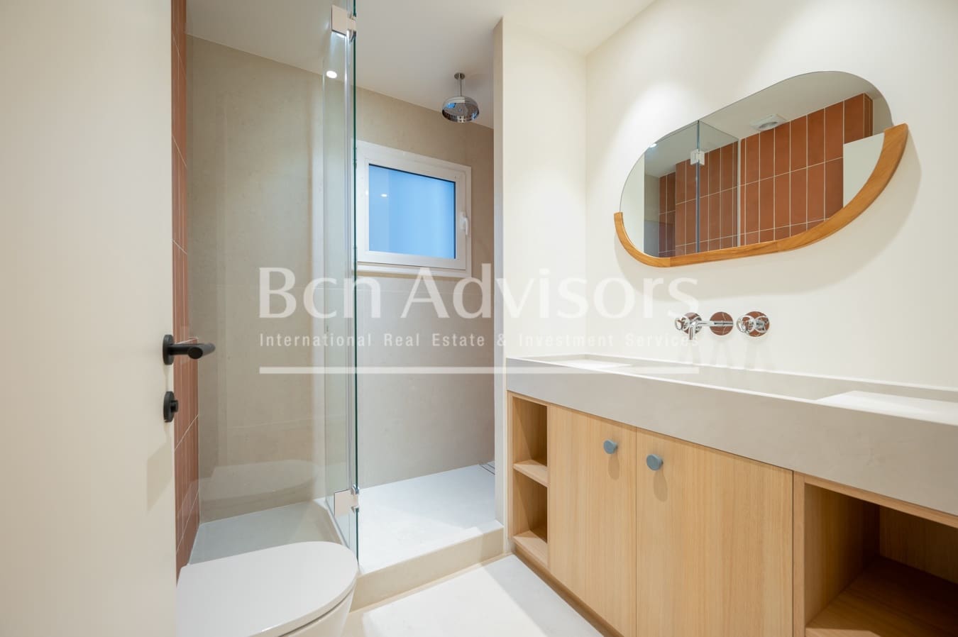 5 bedroom Apartment for sale in Barcelona city - € 2,195,000 (Ref: 9472785)