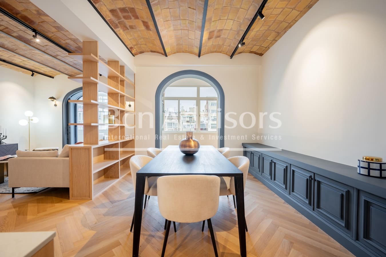 5 bedroom Apartment for sale in Barcelona city - € 2,195,000 (Ref: 9472785)