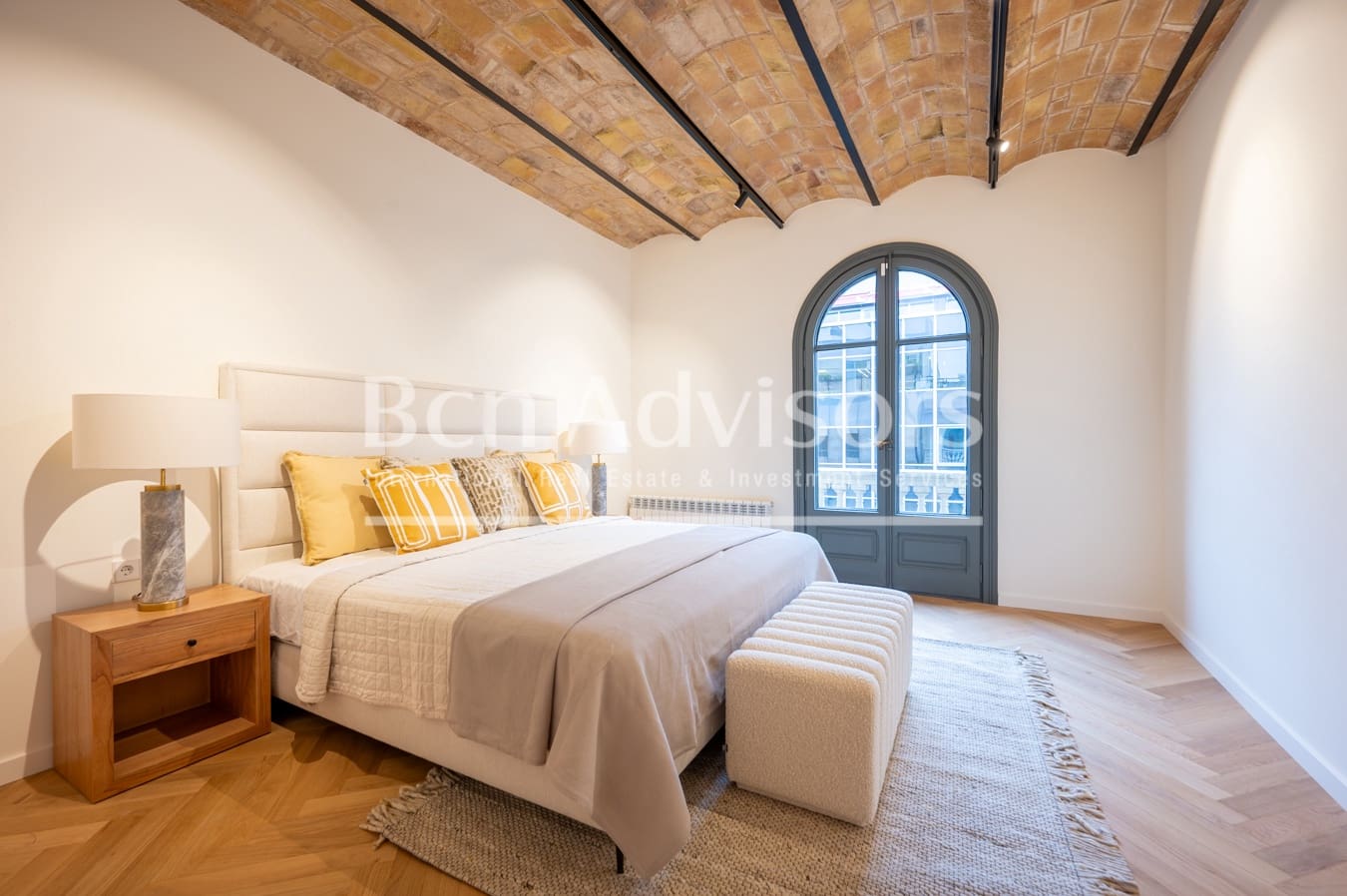 5 bedroom Apartment for sale in Barcelona city - € 2,195,000 (Ref: 9472785)