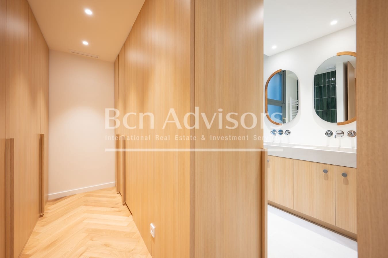 5 bedroom Apartment for sale in Barcelona city - € 2,195,000 (Ref: 9472785)