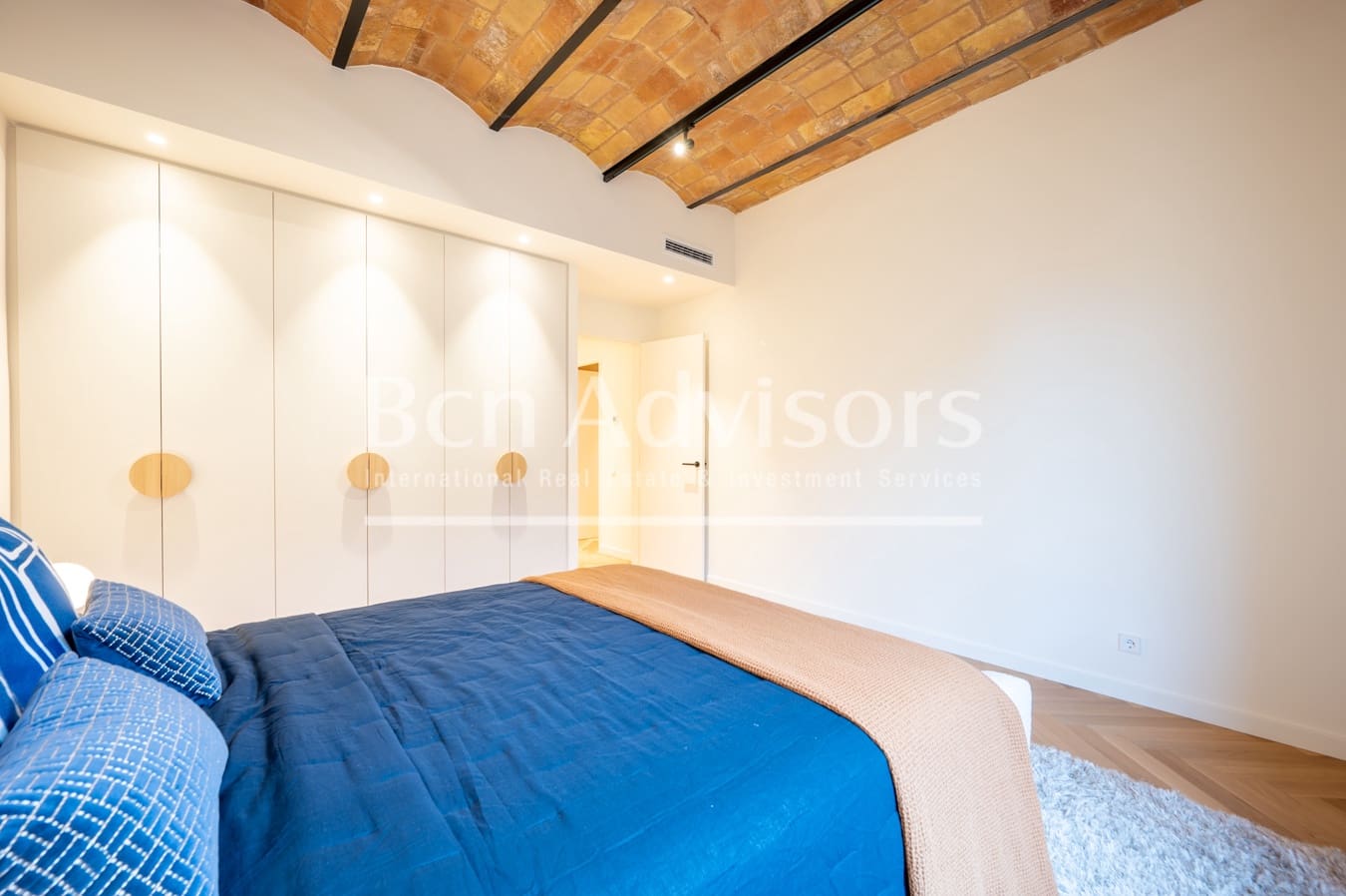 5 bedroom Apartment for sale in Barcelona city - € 2,195,000 (Ref: 9472785)