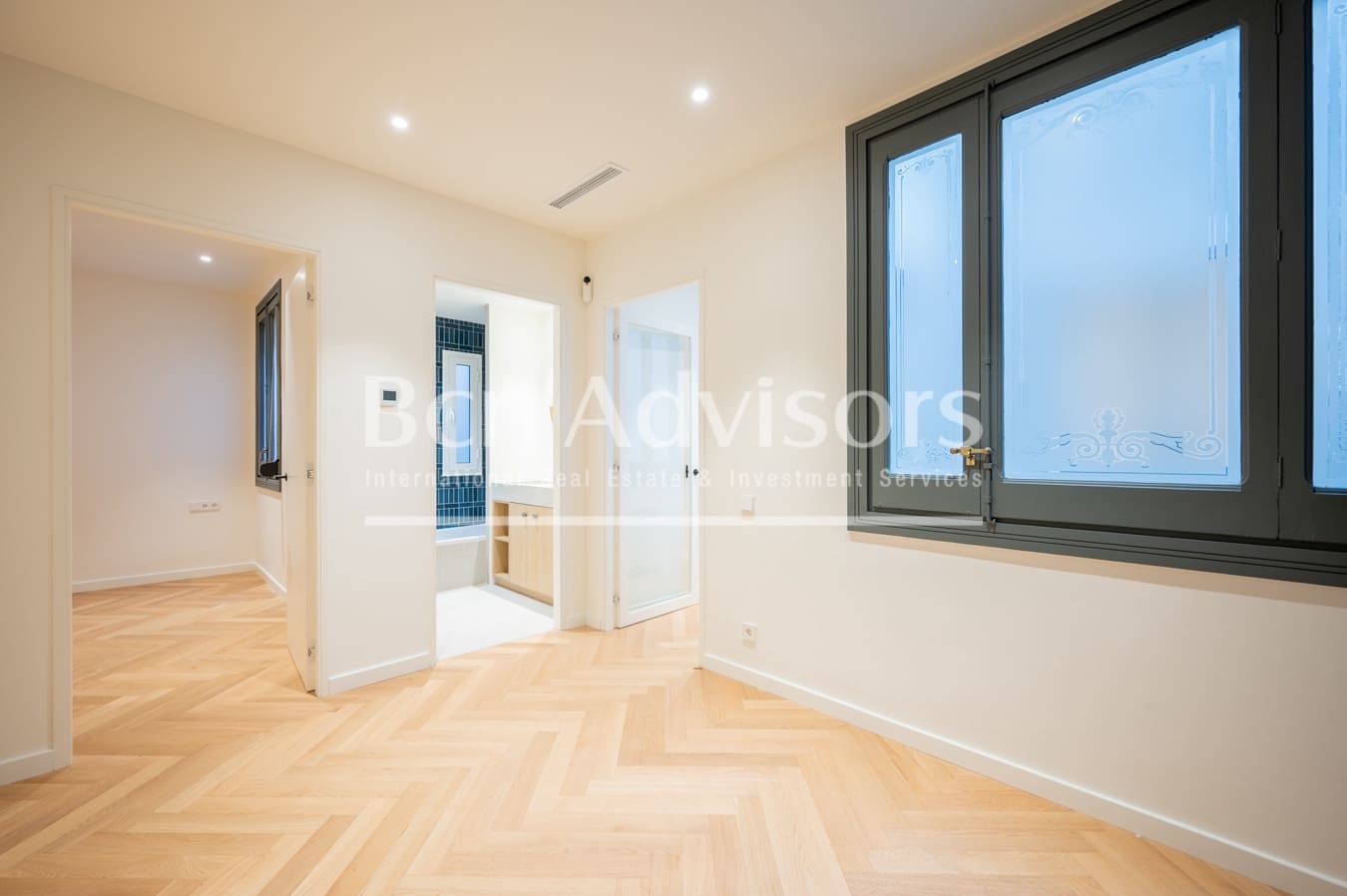 5 bedroom Apartment for sale in Barcelona city - € 2,195,000 (Ref: 9472785)