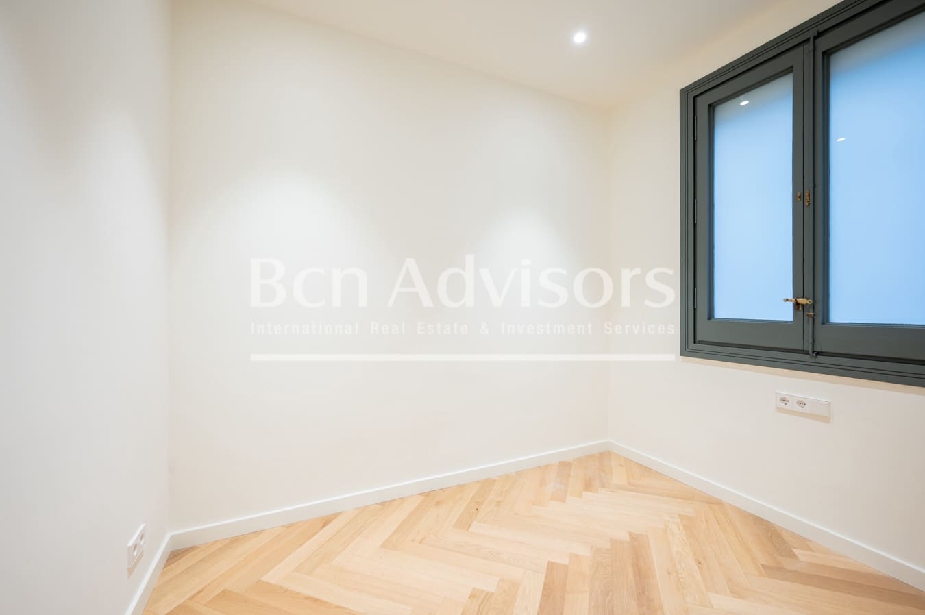 5 bedroom Apartment for sale in Barcelona city - € 2,195,000 (Ref: 9472785)