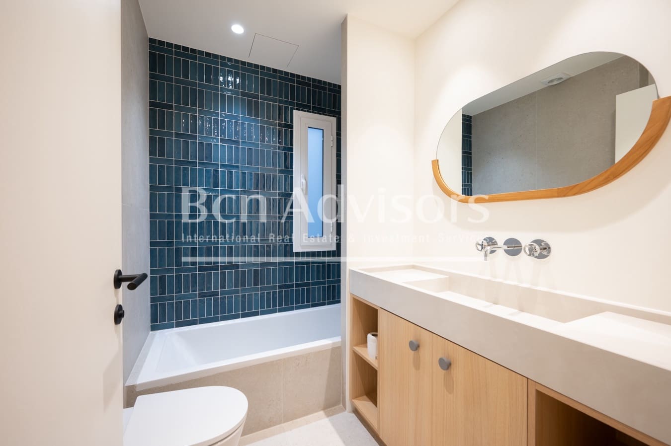 5 bedroom Apartment for sale in Barcelona city - € 2,195,000 (Ref: 9472785)