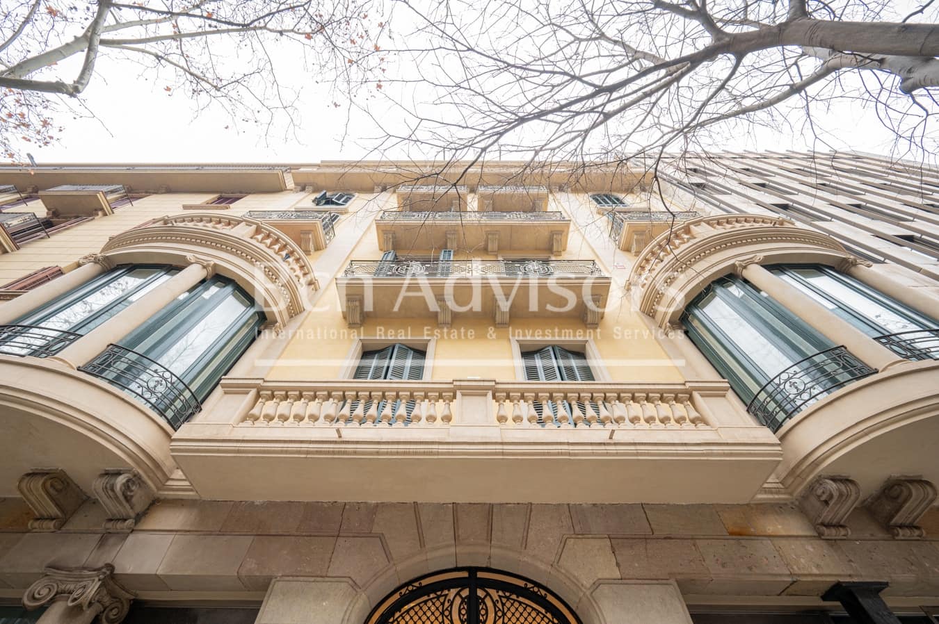 5 bedroom Apartment for sale in Barcelona city - € 2,195,000 (Ref: 9472785)