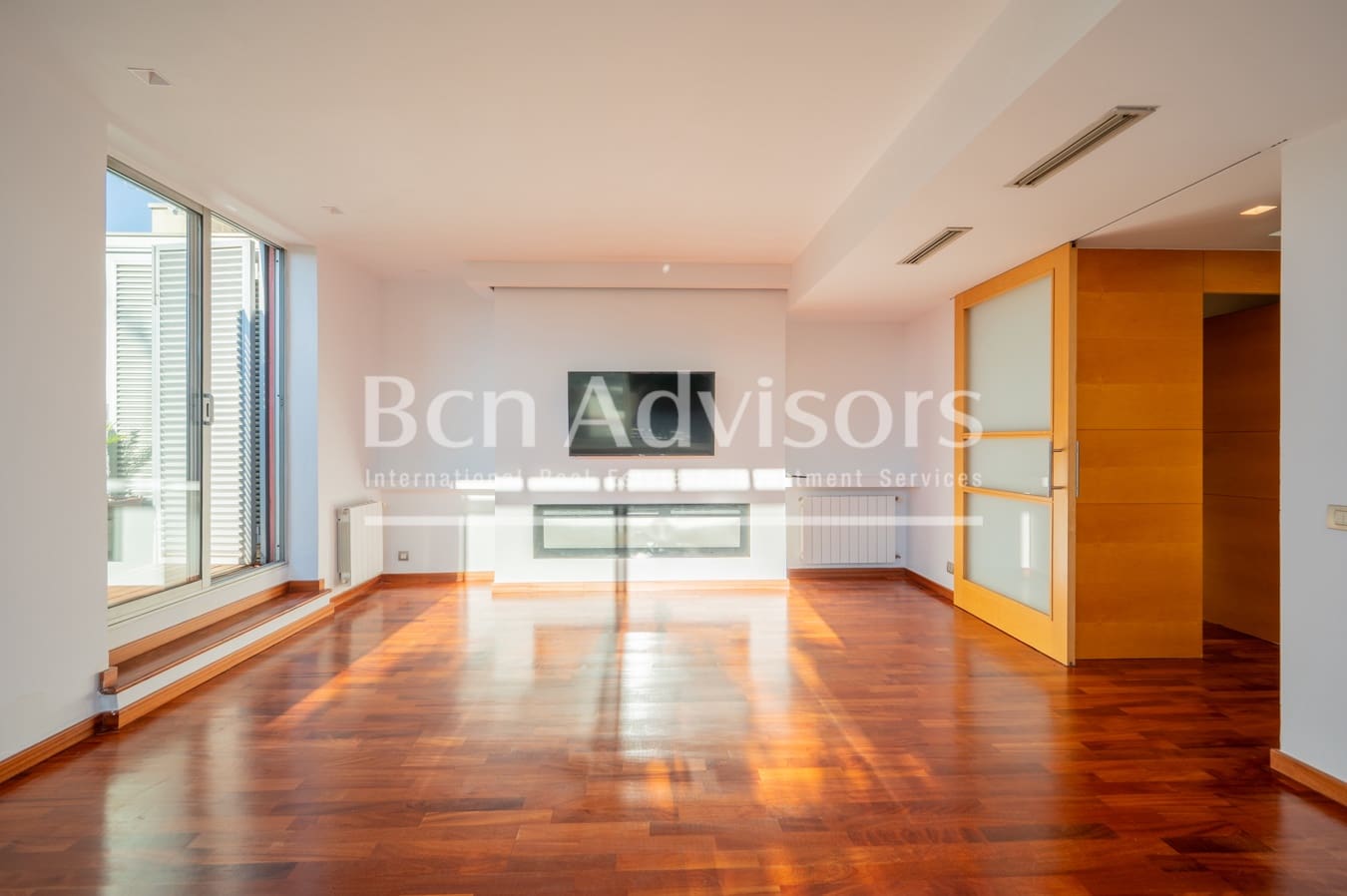 2 bedroom Penthouse for sale in Barcelona city - € 845,000 (Ref: 9540940)