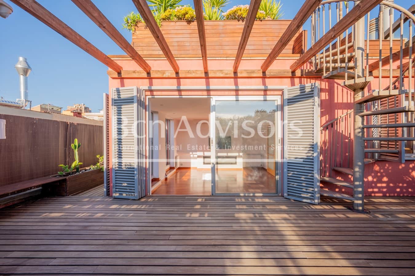 2 bedroom Penthouse for sale in Barcelona city - € 845,000 (Ref: 9540940)