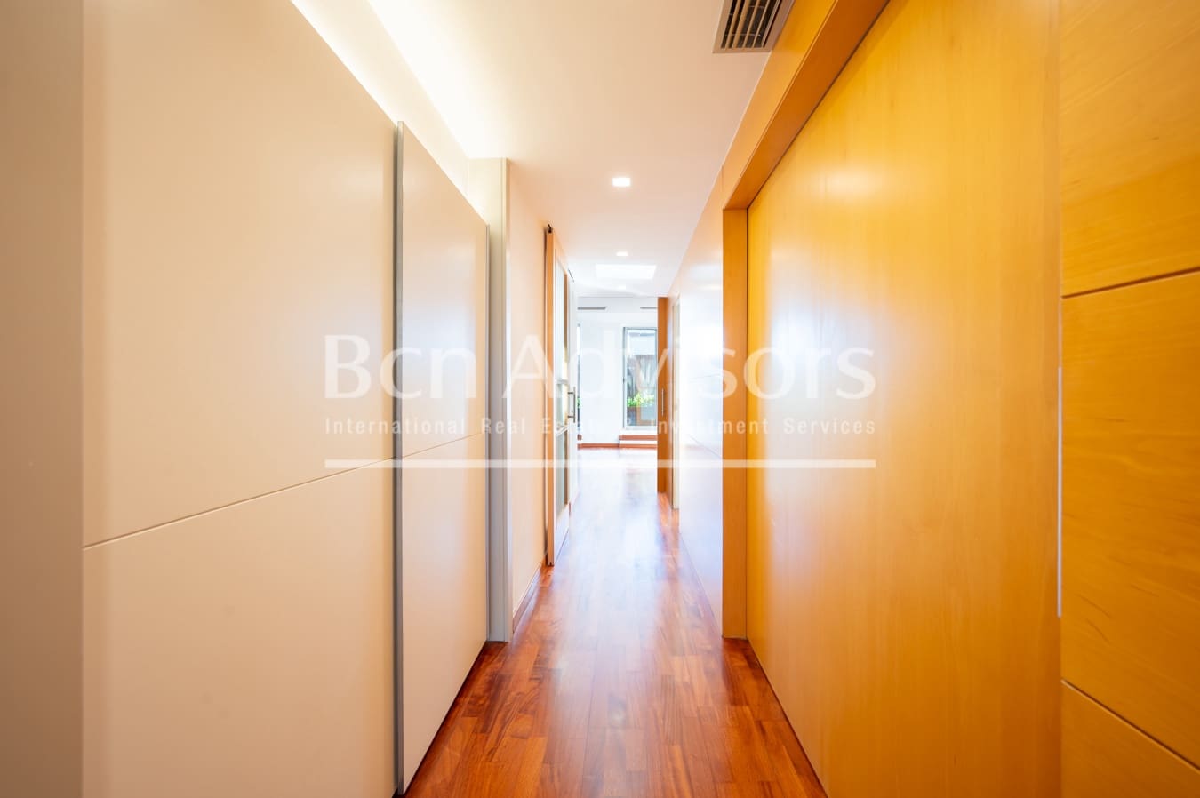 2 bedroom Penthouse for sale in Barcelona city - € 845,000 (Ref: 9540940)