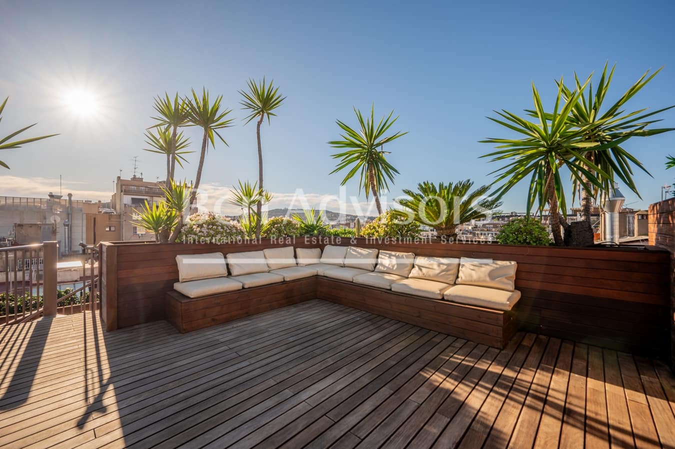 2 bedroom Penthouse for sale in Barcelona city - € 845,000 (Ref: 9540940)