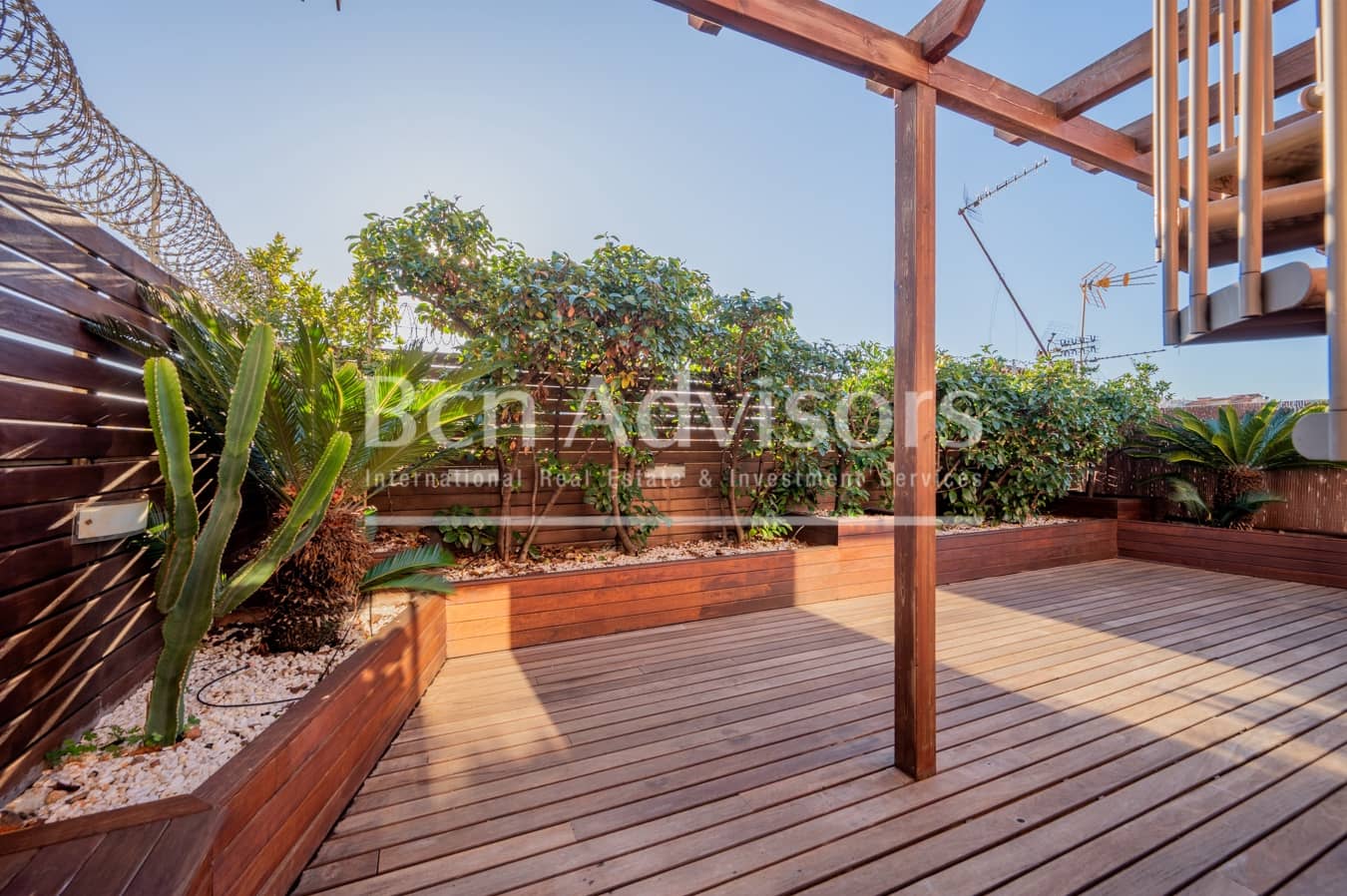 2 bedroom Penthouse for sale in Barcelona city - € 845,000 (Ref: 9540940)