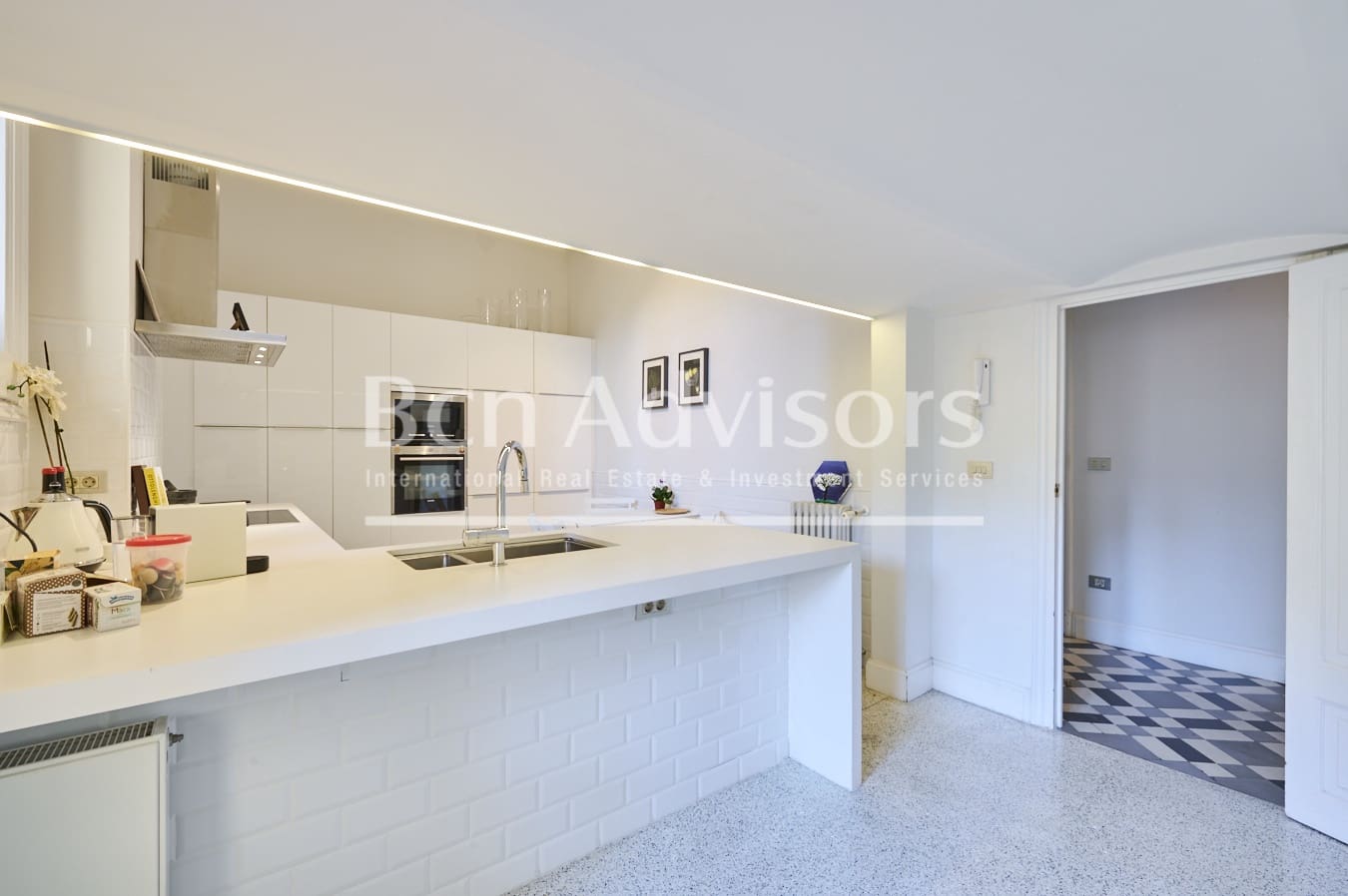 7 soveværelse Lejlighed til salg i Barcelona by - € 3.050.000 (Ref: 9547807)