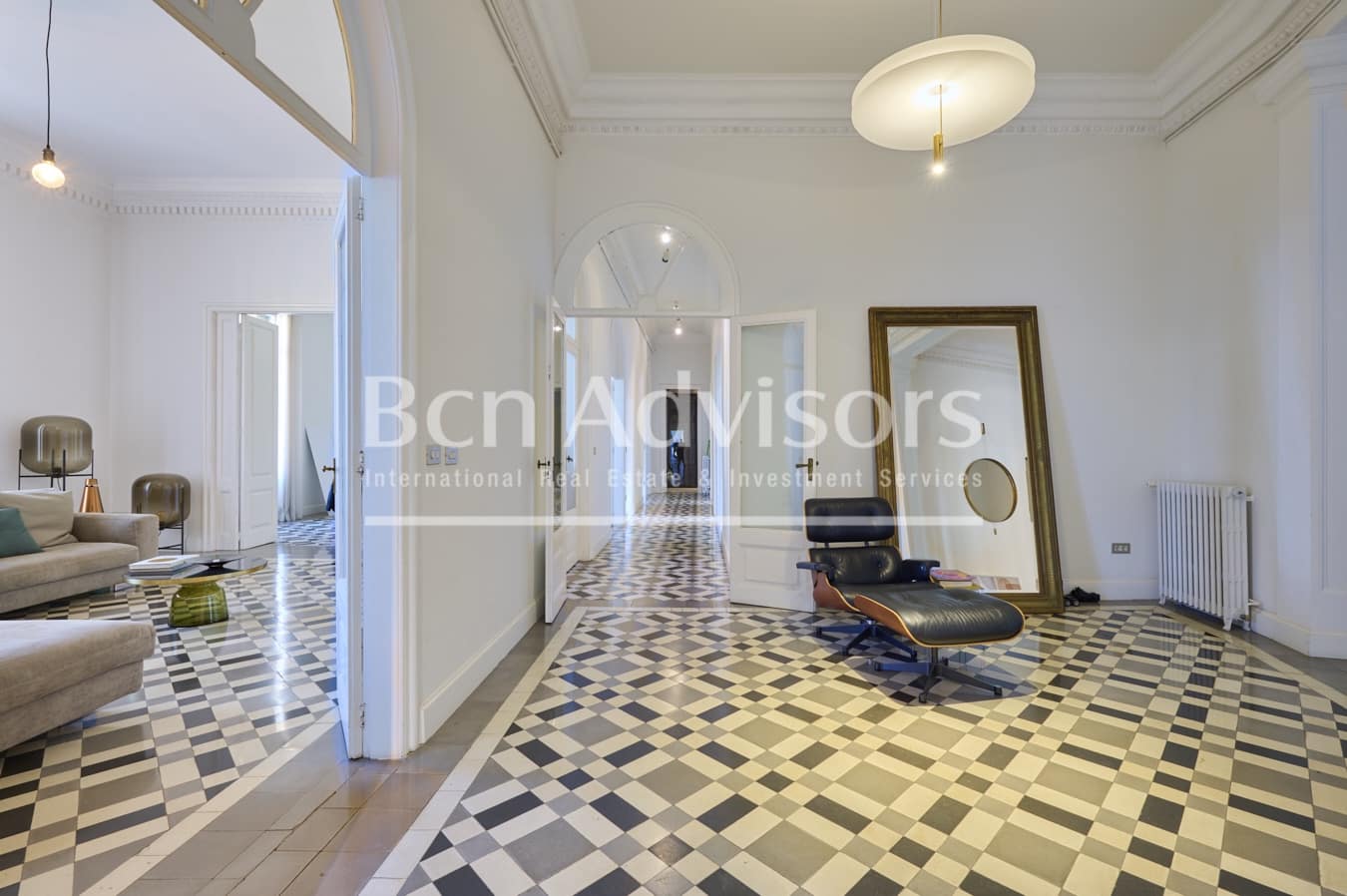 7 soveværelse Lejlighed til salg i Barcelona by - € 3.050.000 (Ref: 9547807)