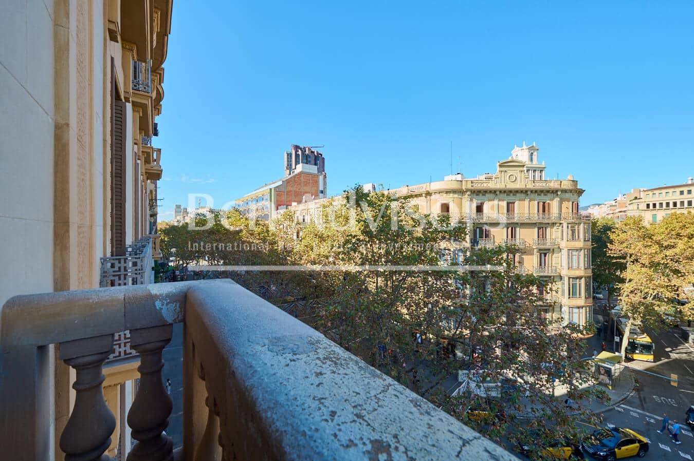 7 soveværelse Lejlighed til salg i Barcelona by - € 3.050.000 (Ref: 9547807)