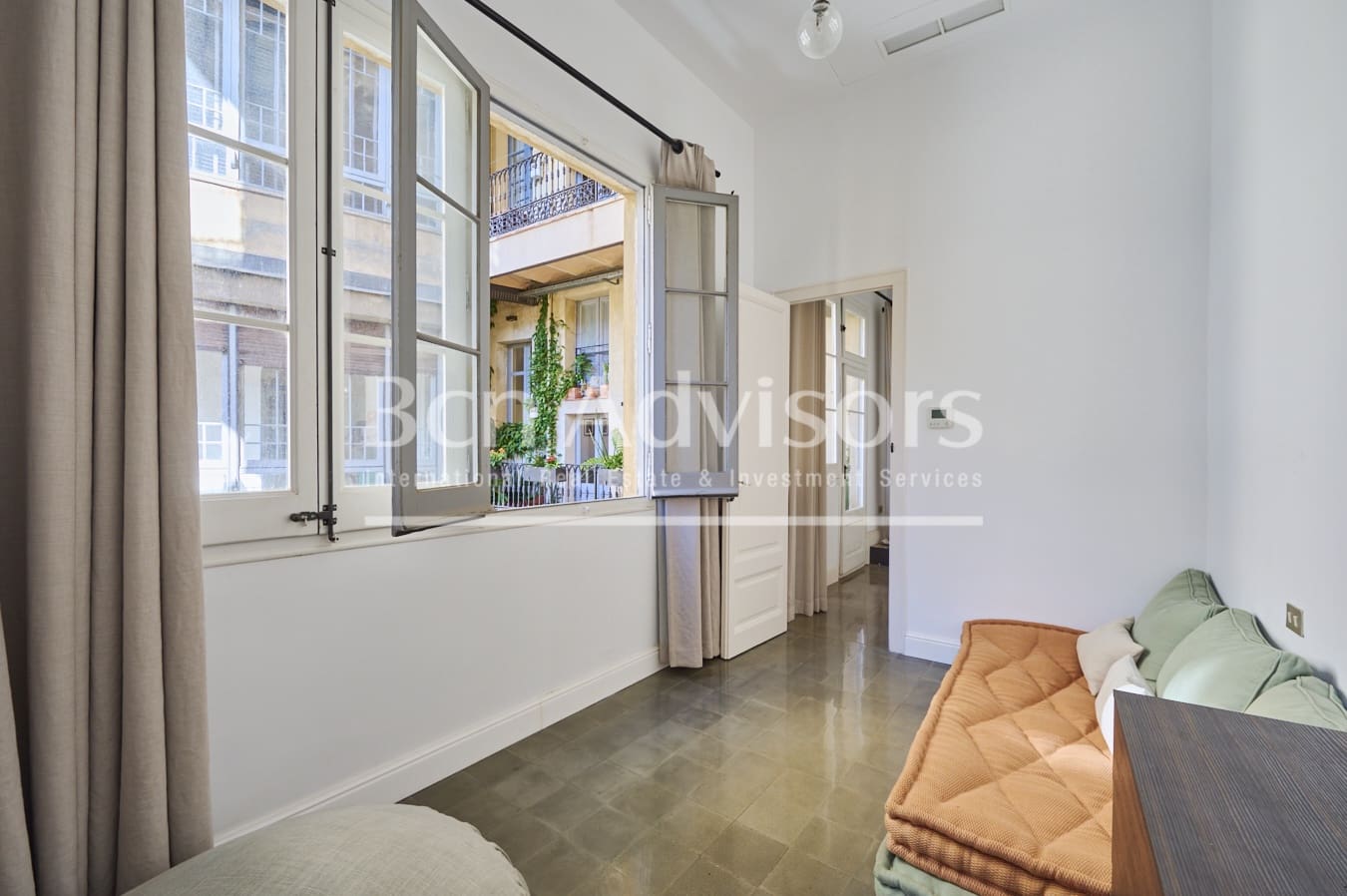 7 soveværelse Lejlighed til salg i Barcelona by - € 3.050.000 (Ref: 9547807)