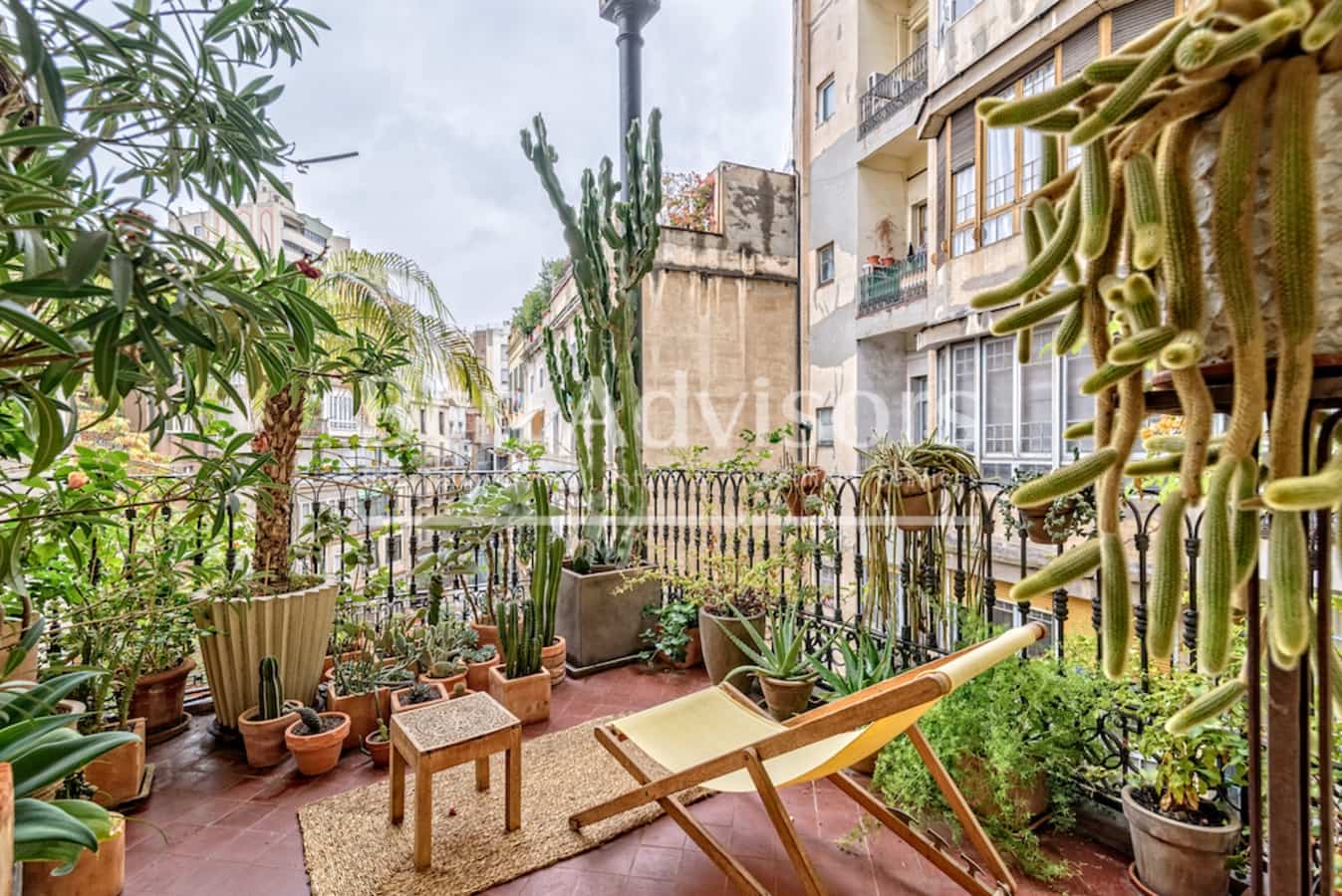 7 soveværelse Lejlighed til salg i Barcelona by - € 3.050.000 (Ref: 9547807)