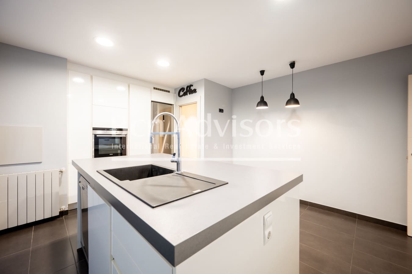 5 soveværelse Lejlighed til salg i Barcelona by - € 1.550.000 (Ref: 9561564)