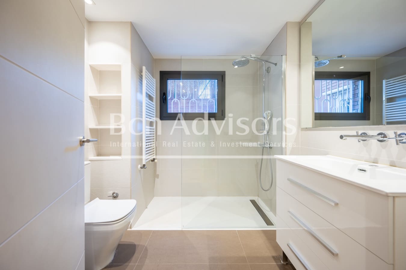 5 soveværelse Lejlighed til salg i Barcelona by - € 1.550.000 (Ref: 9561564)