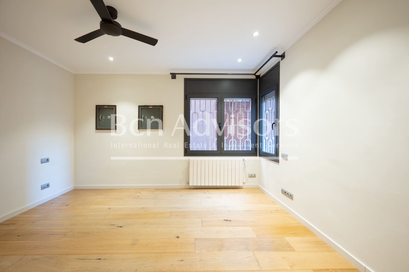 5 soveværelse Lejlighed til salg i Barcelona by - € 1.550.000 (Ref: 9561564)