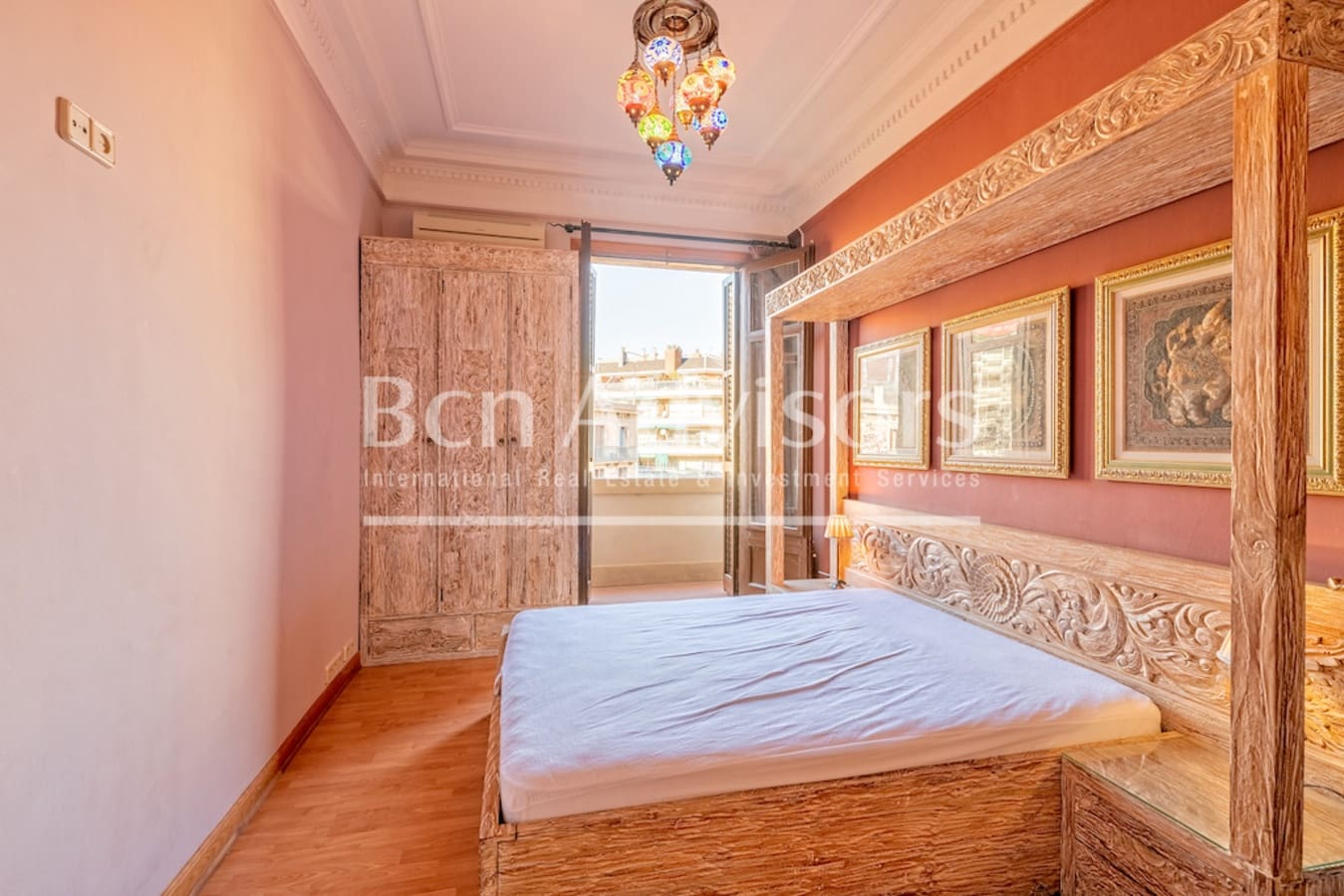 6 bedroom Apartment for sale in Barcelona city - € 850,000 (Ref: 9564938)