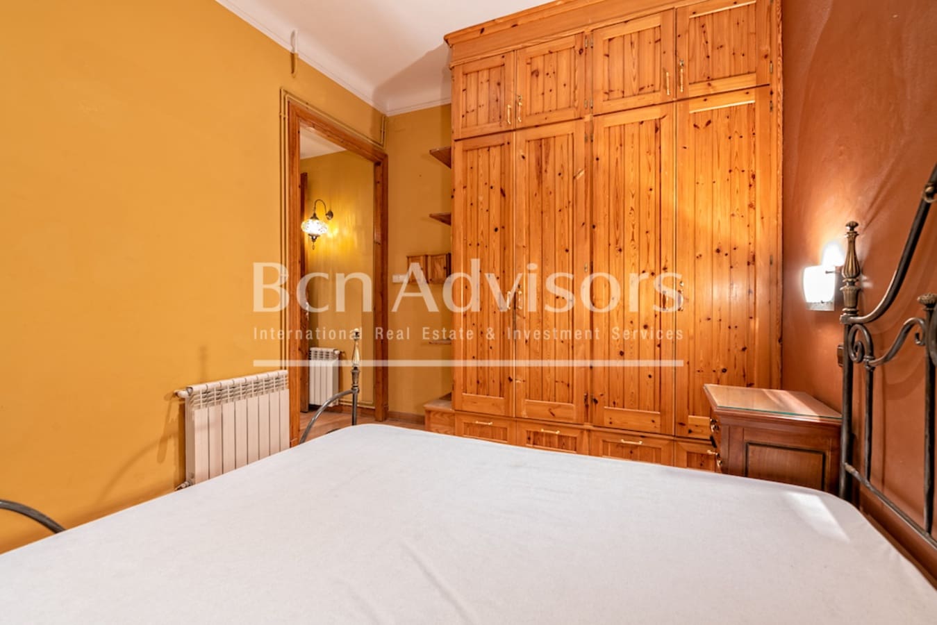 6 bedroom Apartment for sale in Barcelona city - € 850,000 (Ref: 9564938)
