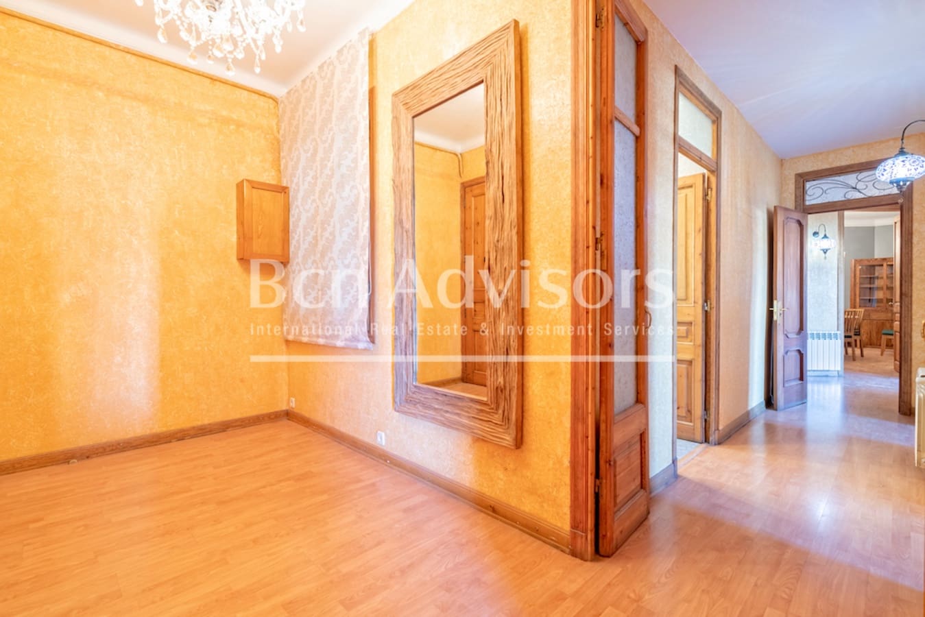 6 bedroom Apartment for sale in Barcelona city - € 850,000 (Ref: 9564938)