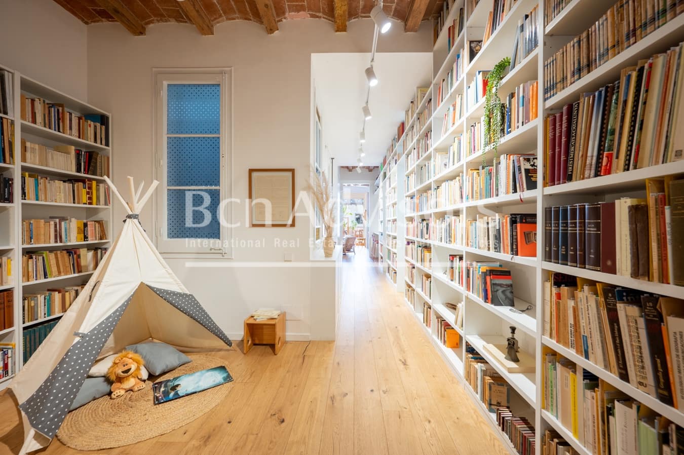 4 slaapkamer Appartement te koop in Barcelona stad - € 1.500.000 (Ref: 9568311)