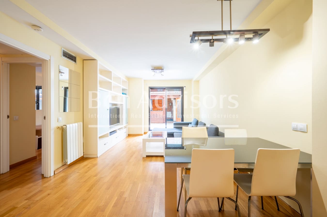 2 bedroom Apartment for sale in Barcelona city with pool - € 695,000 (Ref: 9586044)