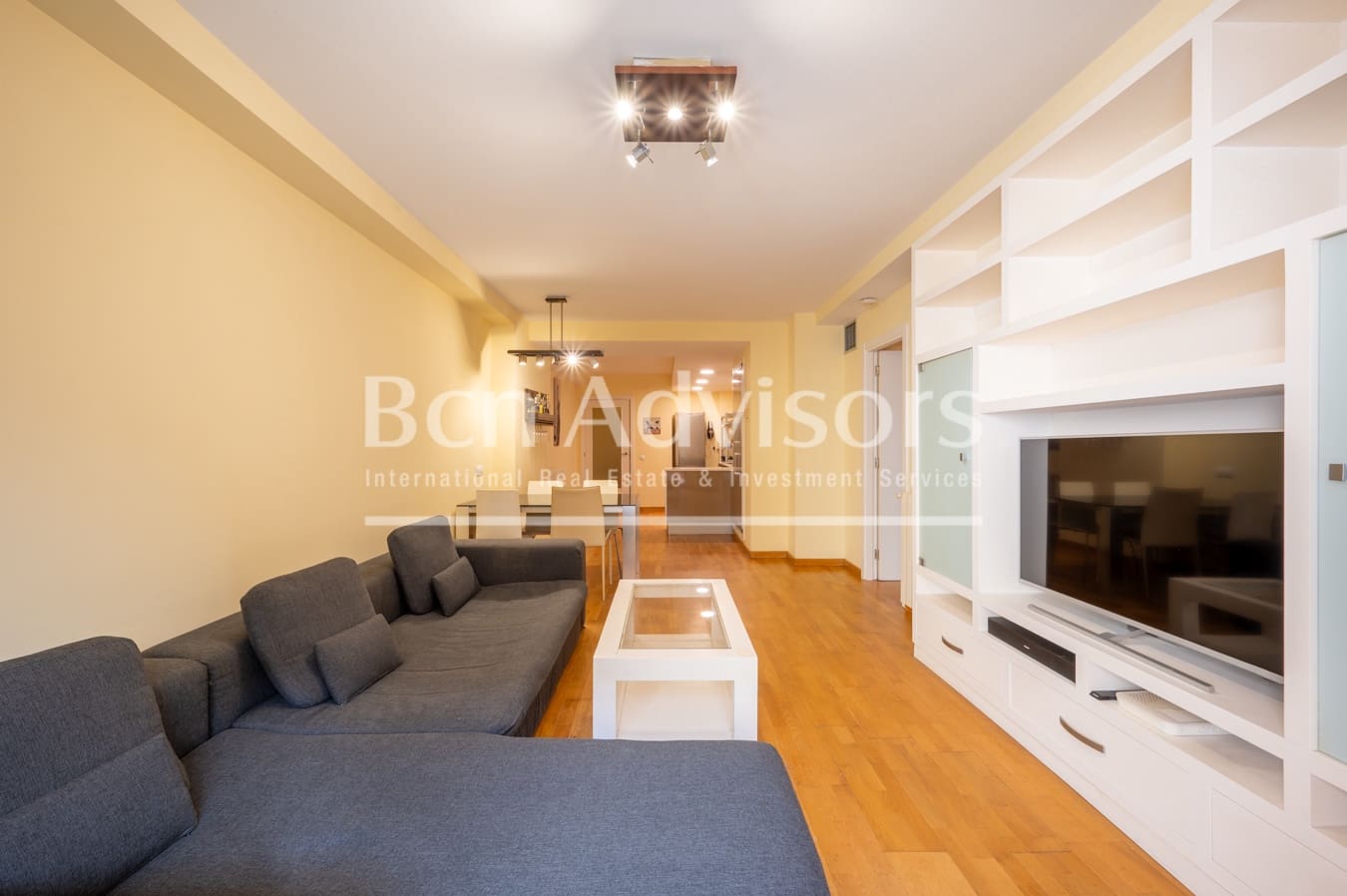 2 bedroom Apartment for sale in Barcelona city with pool - € 695,000 (Ref: 9586044)