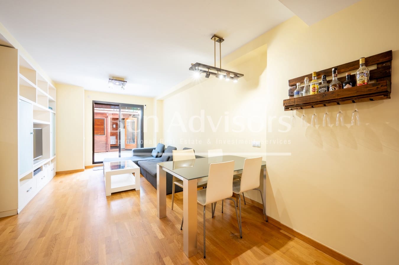 2 bedroom Apartment for sale in Barcelona city with pool - € 695,000 (Ref: 9586044)
